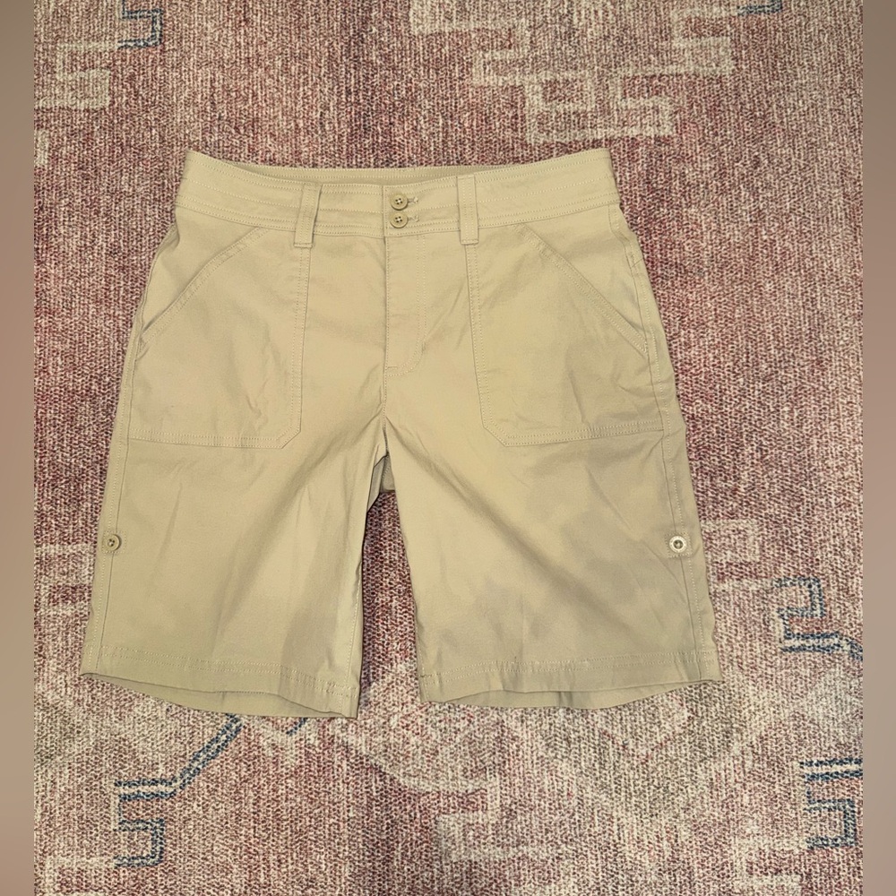 Eddie Bauer khaki hiking Bermuda short active high rise size 6